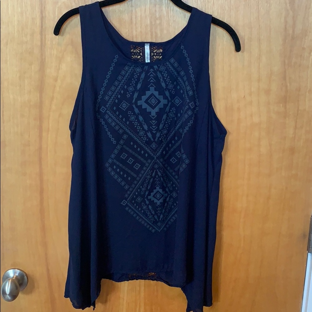EUC mittoshop tribal tank